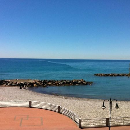 La Casa Di Marco Lägenhet Ventimiglia Exteriör bild